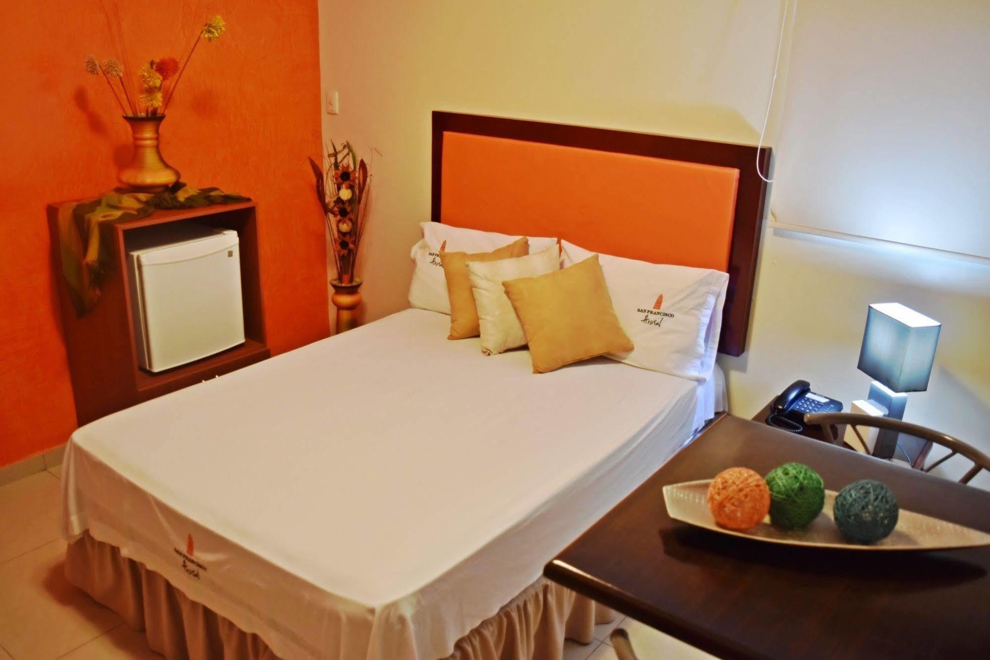 San Francisco Apart Hotel Guayaquil Ngoại thất bức ảnh