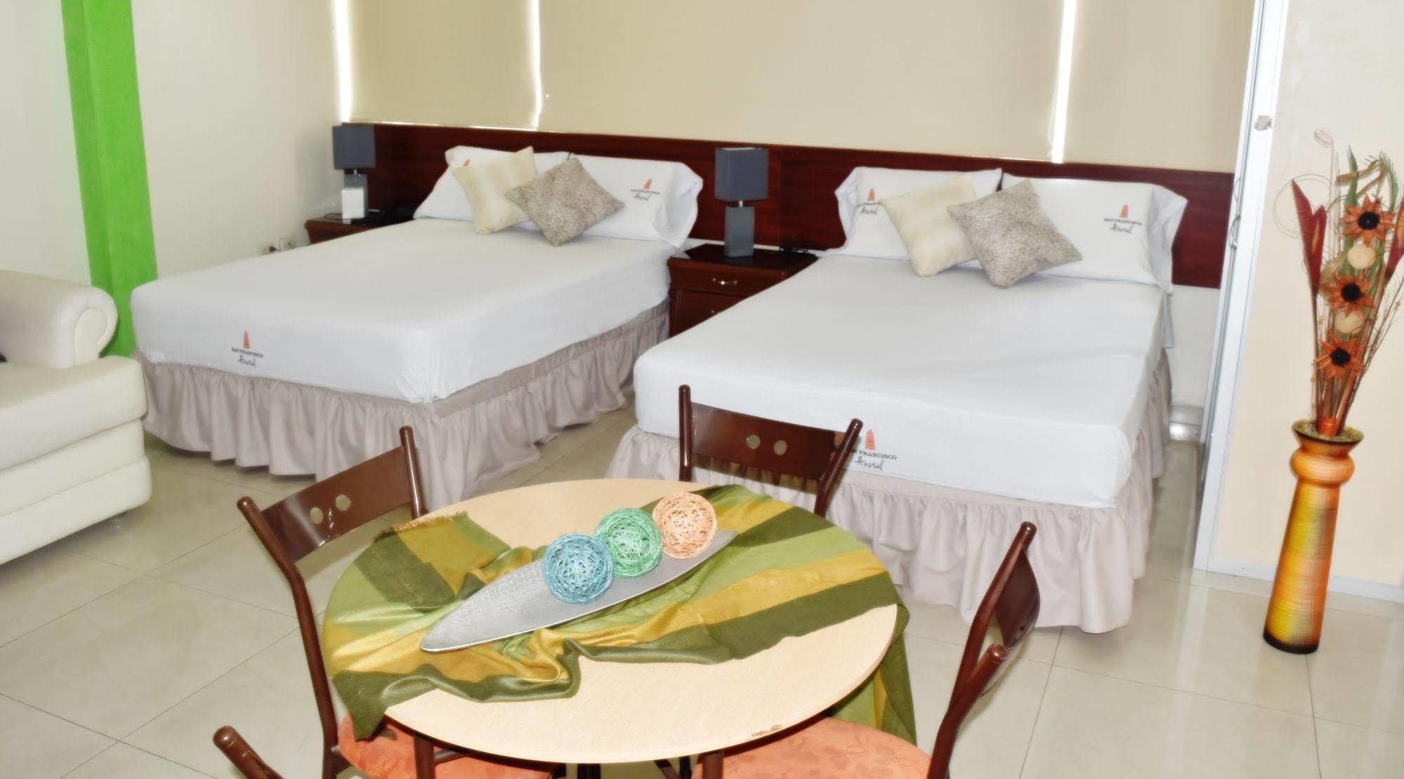 San Francisco Apart Hotel Guayaquil Ngoại thất bức ảnh
